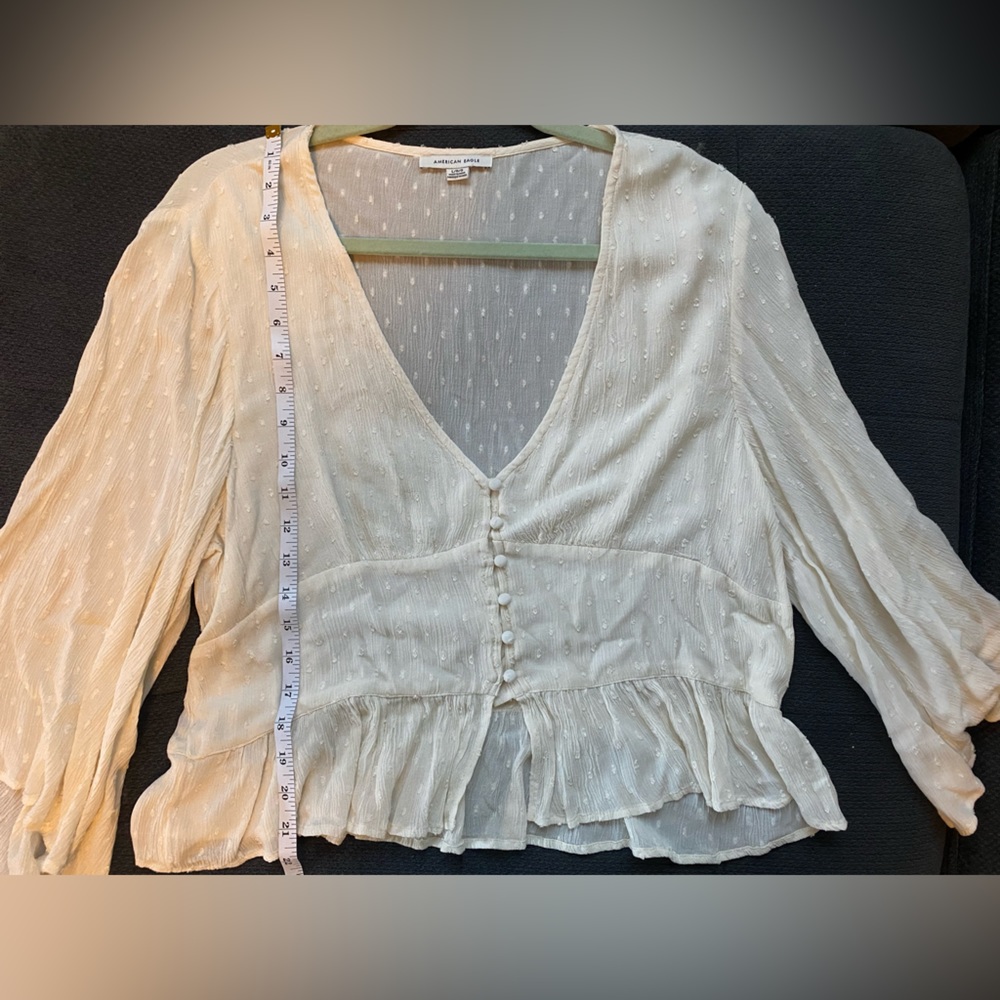 American Eagle Beige Blouse. Size- Large. - Picture 6 of 9